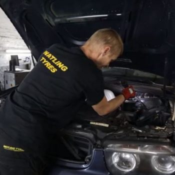 An MOT being carried out at Watling Tyres