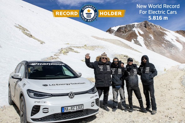 Guinness World Record for Hankook Tyres and Volkswagen